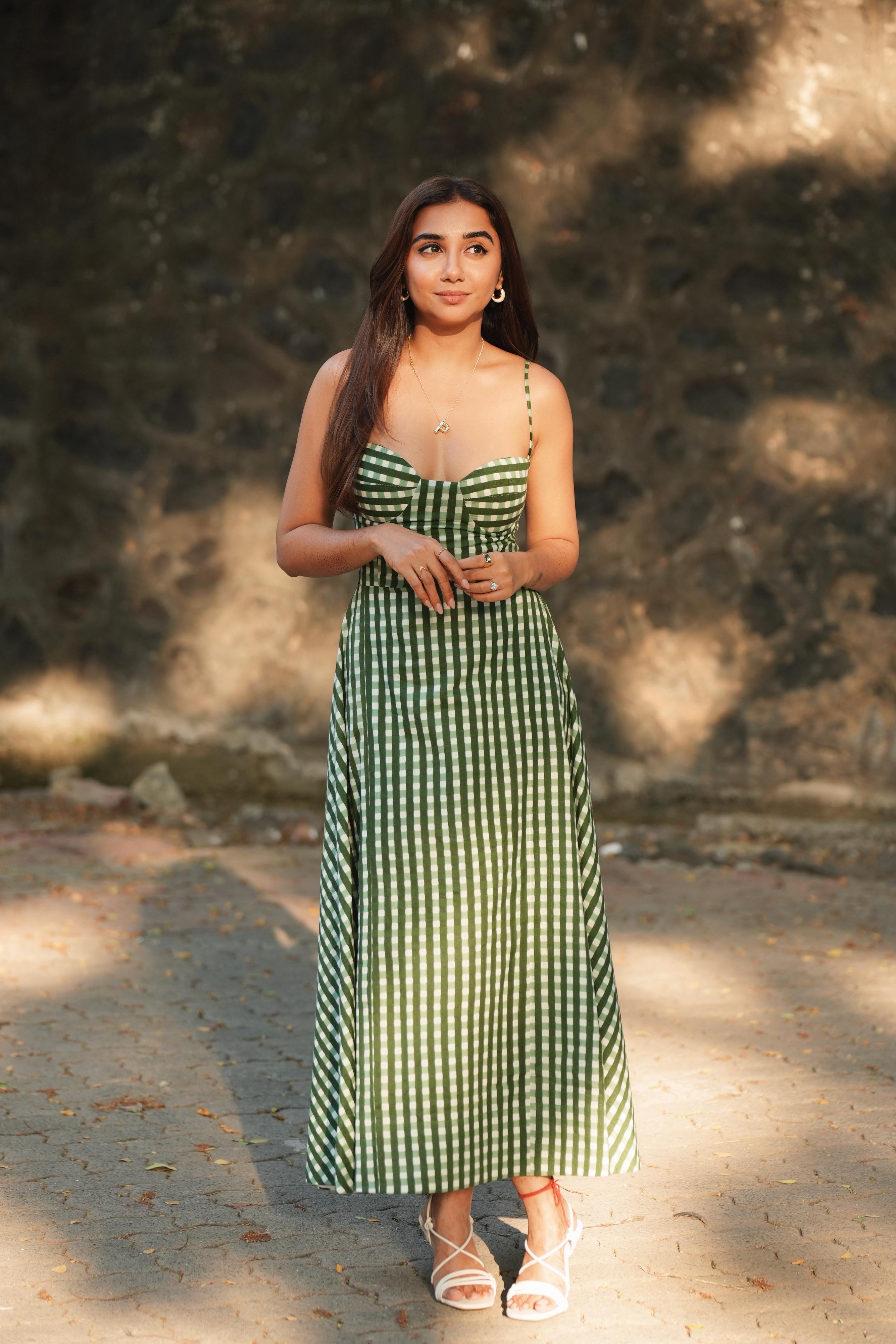women vacation dresses Kenny Flowers Beach & Resort Featuring an elegant sweetheart neckline Designer Vacation Dresses For Every